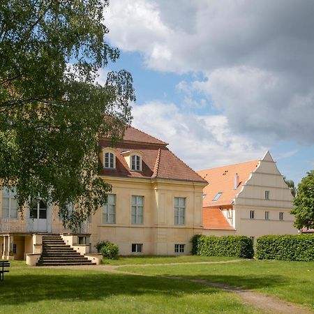 Gaestehaus Reckahn Der Rochow Akademie Exterior photo